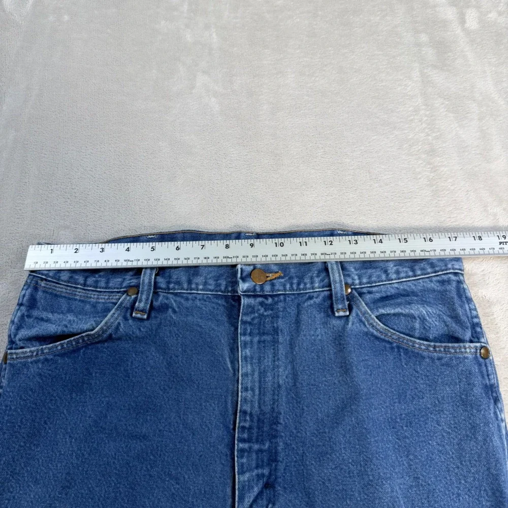 Wrangler Jeans 13MWZ Cowboy Cut Mens 36x34 Blue Cotton Denim Western Workwear